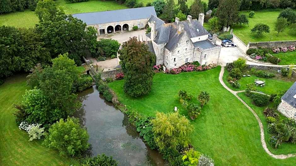 Manoir De Savigny