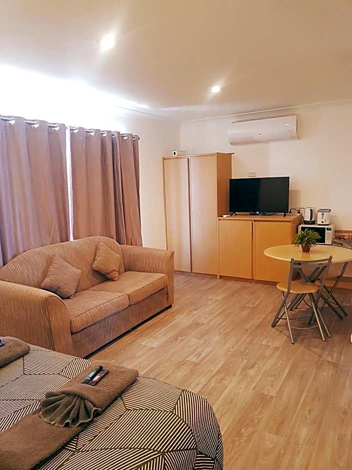 The Major Mitchell Motel