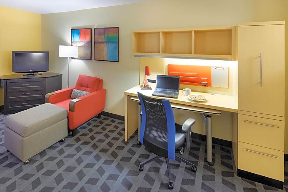 Photo 1 of 31 of TownePlace Suites by Marriott Joplin