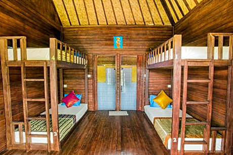 Bed in 4-Bed Mixed Dormitory Room