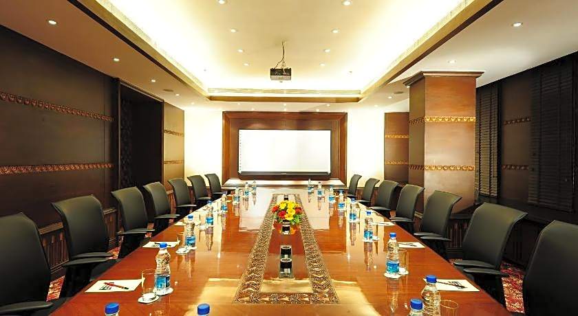 Mayfair Convention Hotel