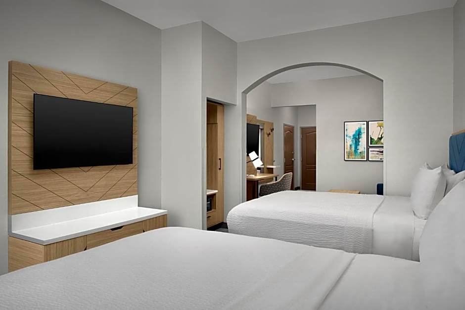 Holiday Inn Express Hotel & Suites DFW West - Hurst By IHG