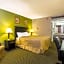 Quality Inn & Suites Moline