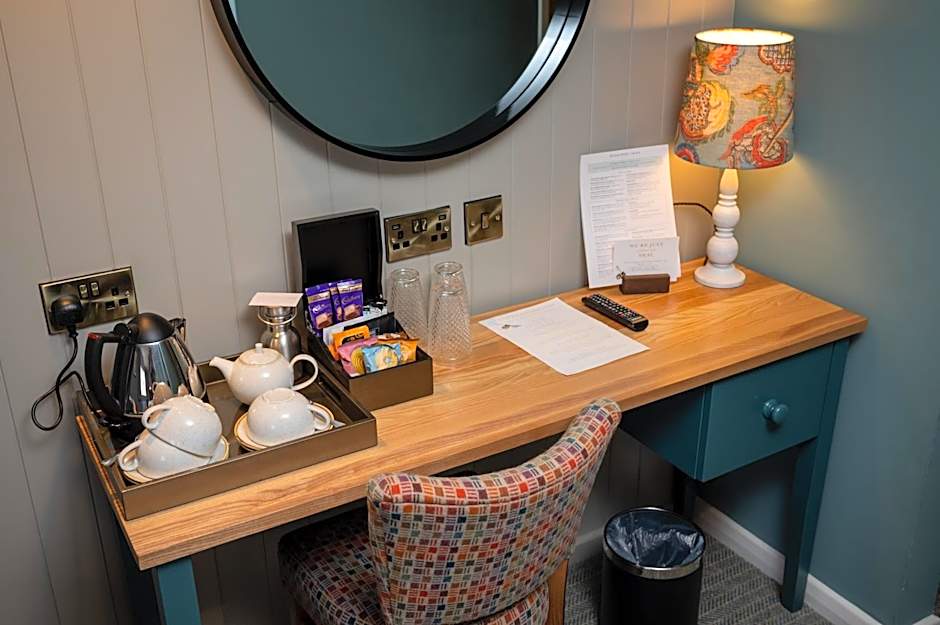 Berkshire Arms by Chef & Brewer Collection