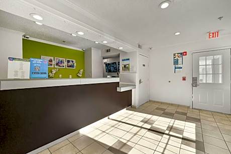 Studio 6-Tucker, GA - Atlanta Northlake