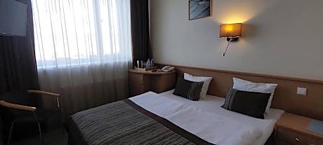 Double Room with Private Bathroom and Gym Access