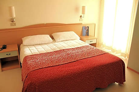 Budget Double or Twin Room - NO CLEANING