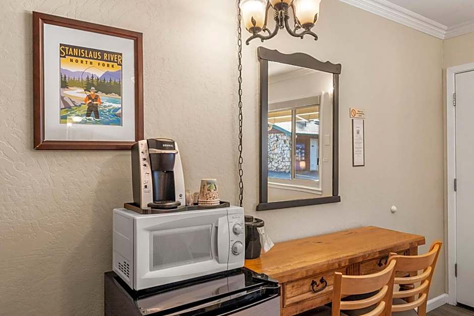 Arnold Meadowmont Lodge