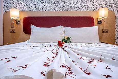 Deluxe Double or Twin Room with Sea View