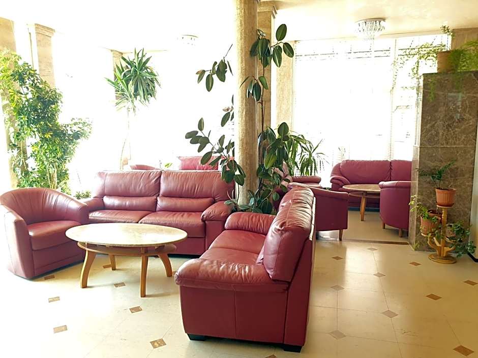 Sunny Day Club Hotel