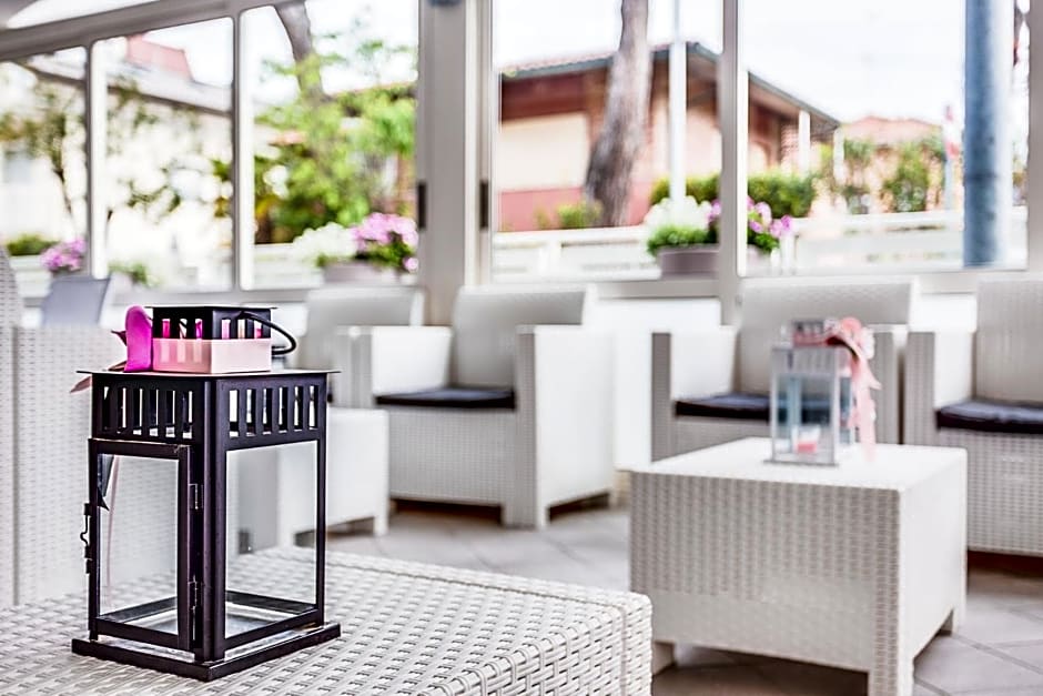 Anastasi Hotel e Residence