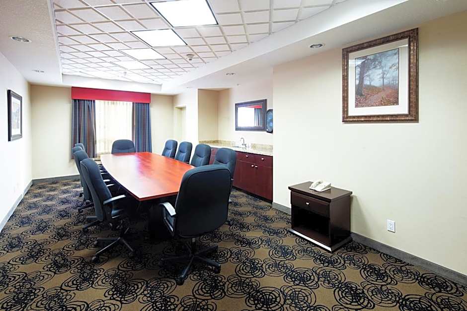 Holiday Inn Express Hotel & Suites Edson By IHG