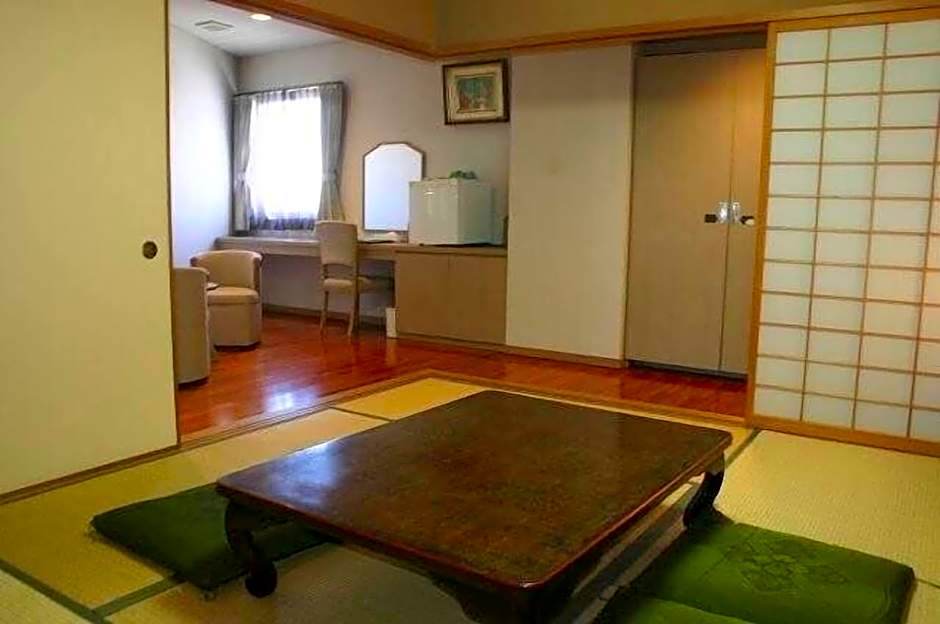 Hotel Lakeland Hikone