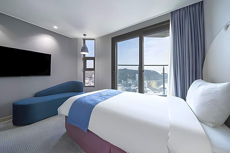GOLDEN TULIP ESSENTIAL NAMGANG