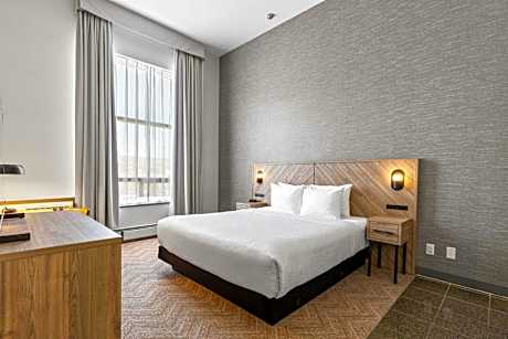 Jacuzzi Suite, 1 King Bed, Kitchenette
