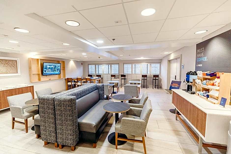 Holiday Inn Express Atlanta NE - I-85 Clairmont by IHG