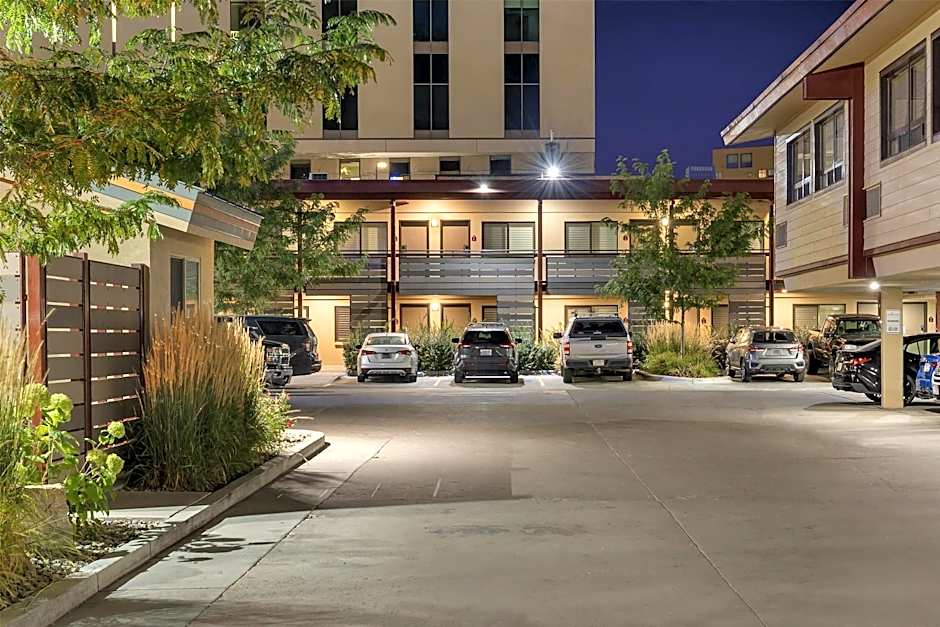 Best Western Plus Clocktower Inn