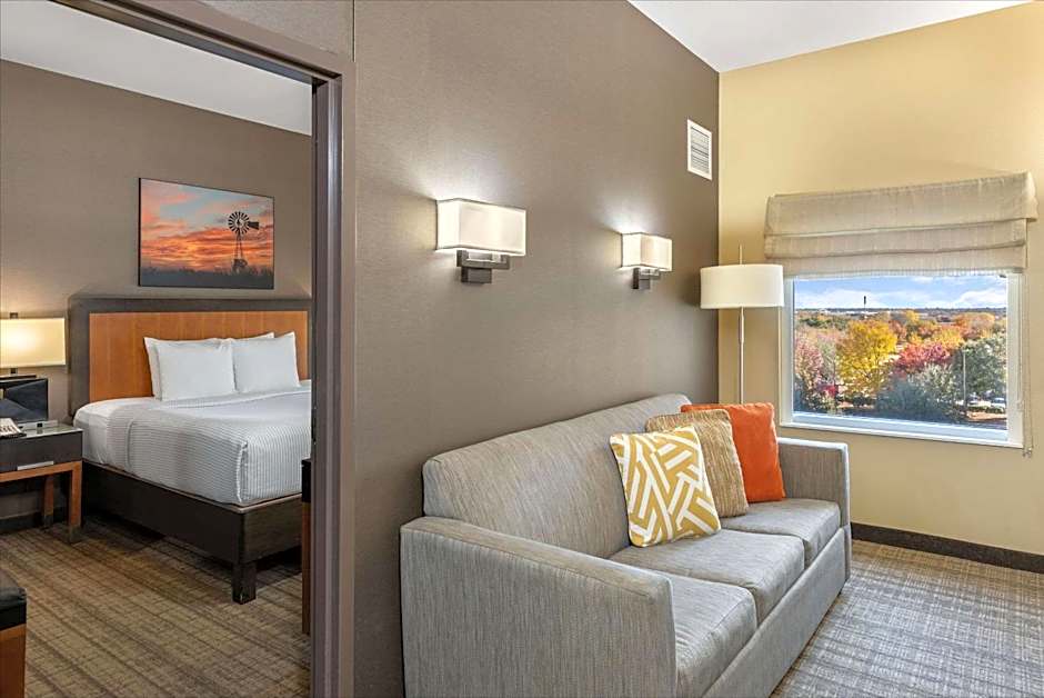 Cambria Hotel Plano Frisco