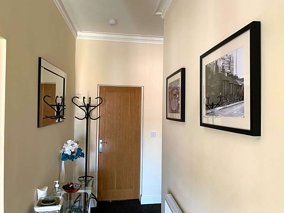 Market Place Serviced Apartments, Leek