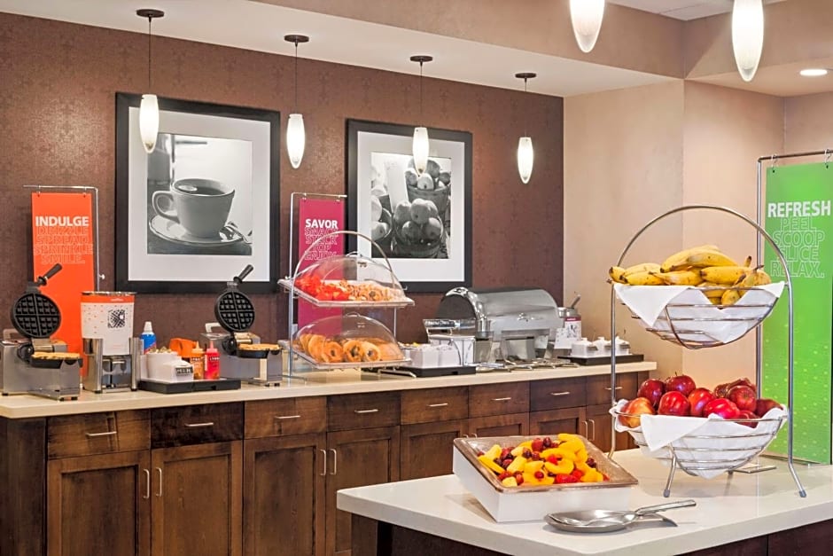 Hampton Inn By Hilton Lincoln Airport