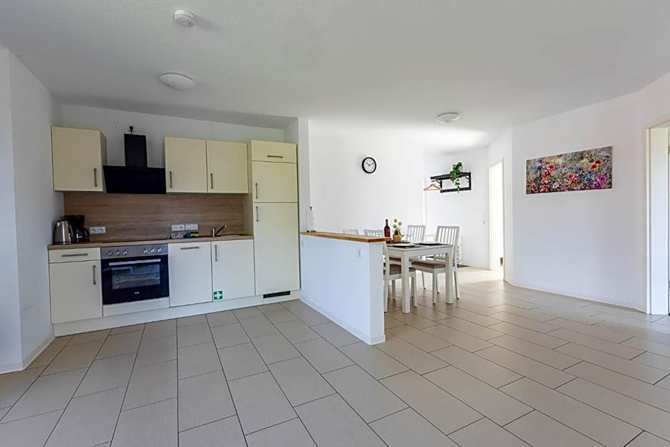 Natura Ferienhaus, Ferienwohnungen in Rhauderfehn , Komfort für Gäste & Firmen ,WLAN & Parkplatz