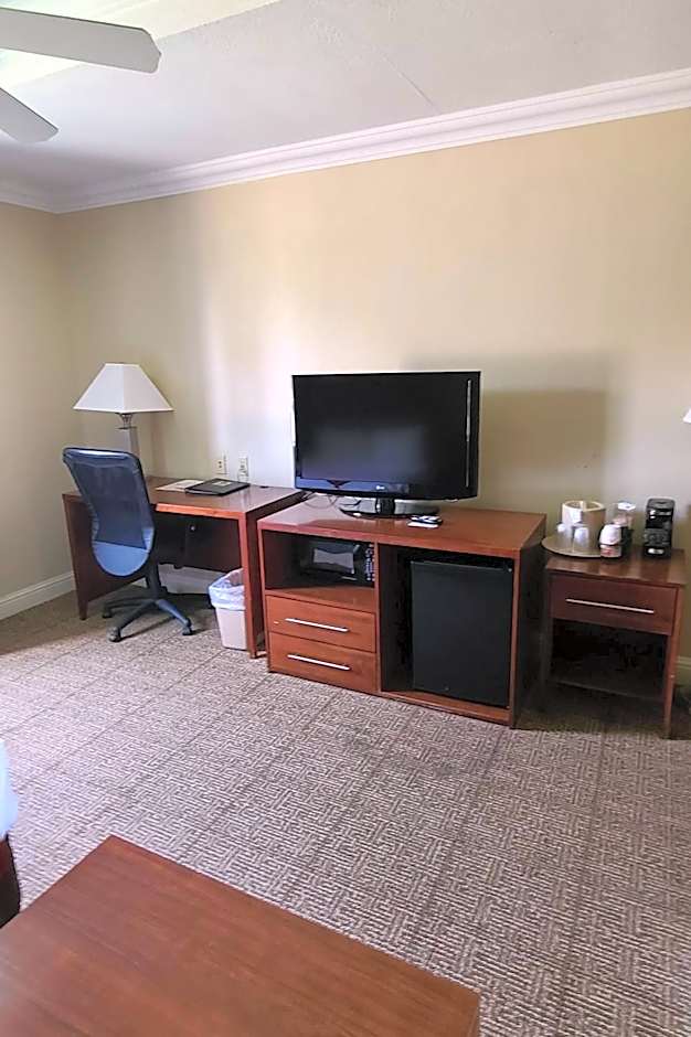 SAMIR Stay at NW Expressway