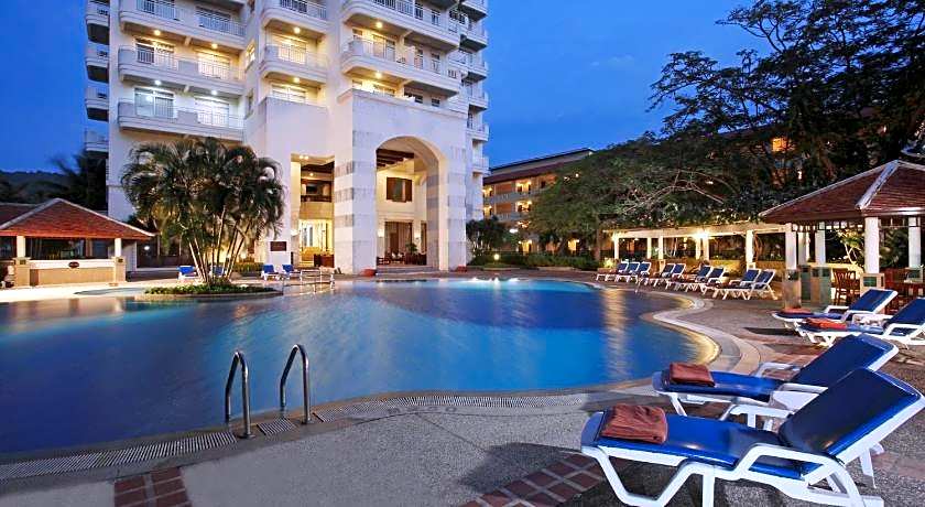 Waterfront Suites Phuket By Centara