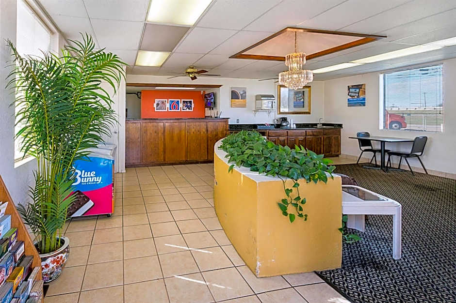 Motel 6-Waco, TX