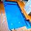 California Comfort & Suites