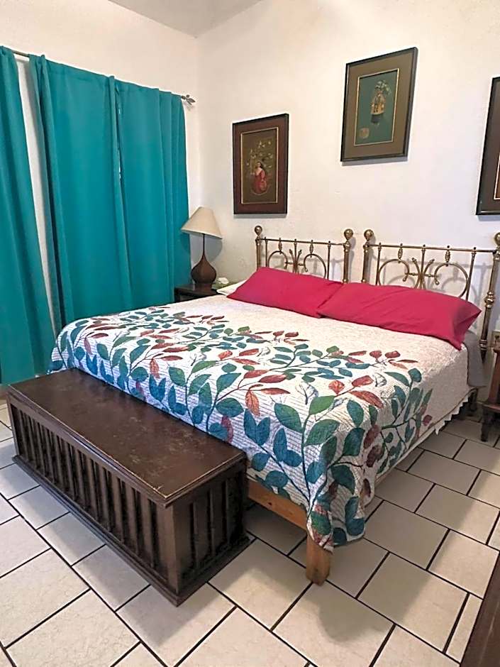Hotel Casa Alvarada