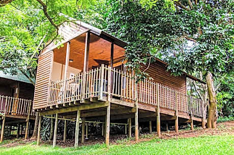 Hippo Waterfront Lodge