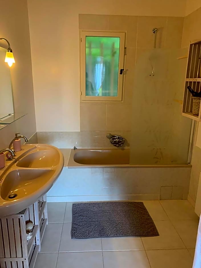 Villa Magnolia – Savoillan, ID