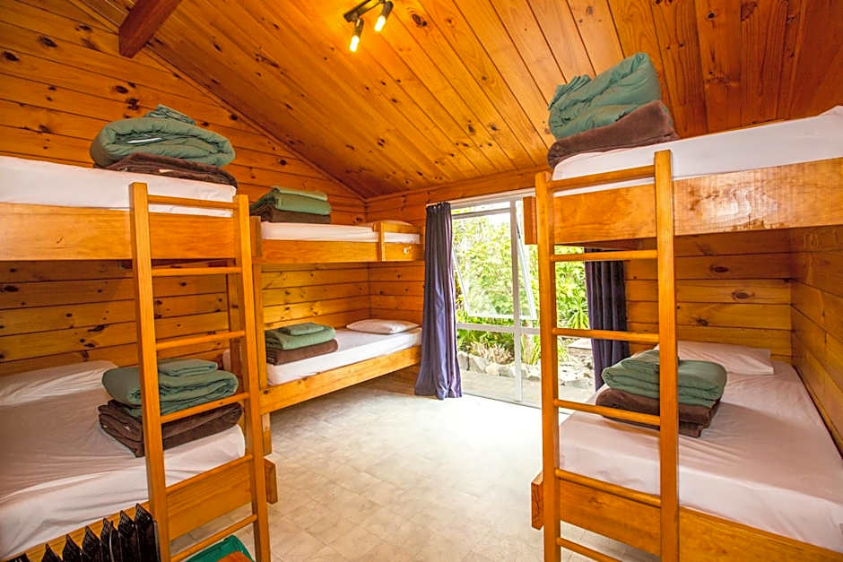 Tatahi Cove Back Packer