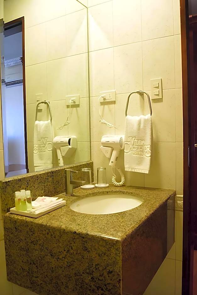 Villa Caceres Hotel