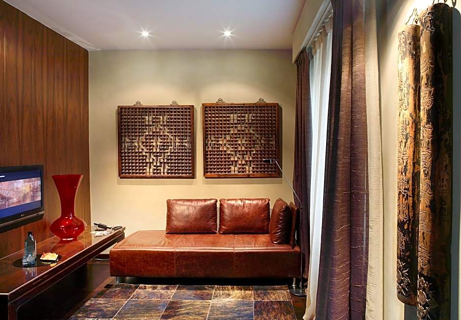 Hotel Gran Derby Suites