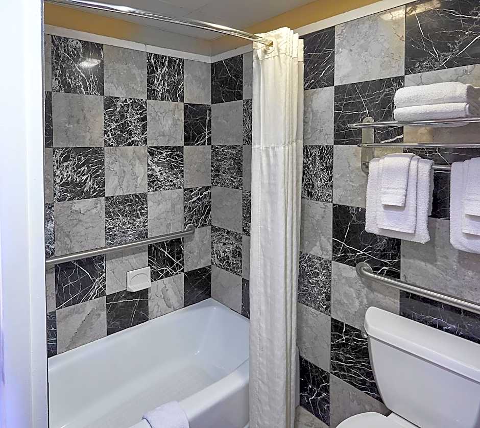 Ocean Inn & Suites