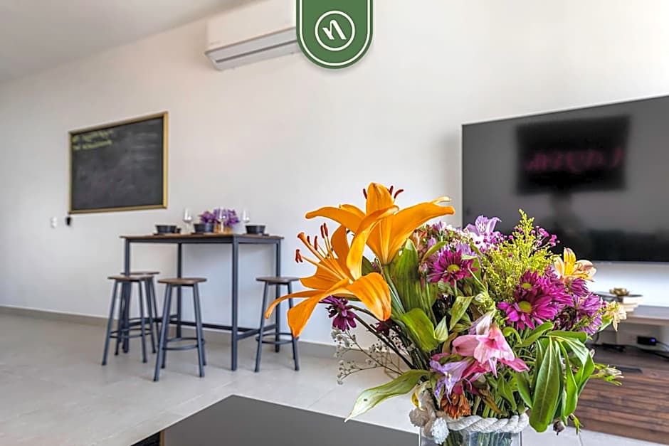 Amazing 2BR Condo with Rooftop pool - BBQ