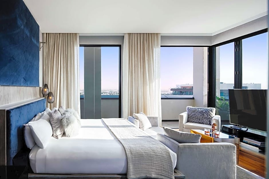 Dream Hollywood by Hyatt