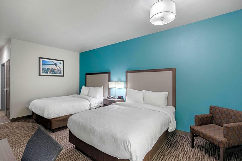 Clarion Inn & Suites DFW North