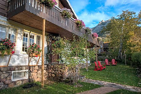 Northland Lodge