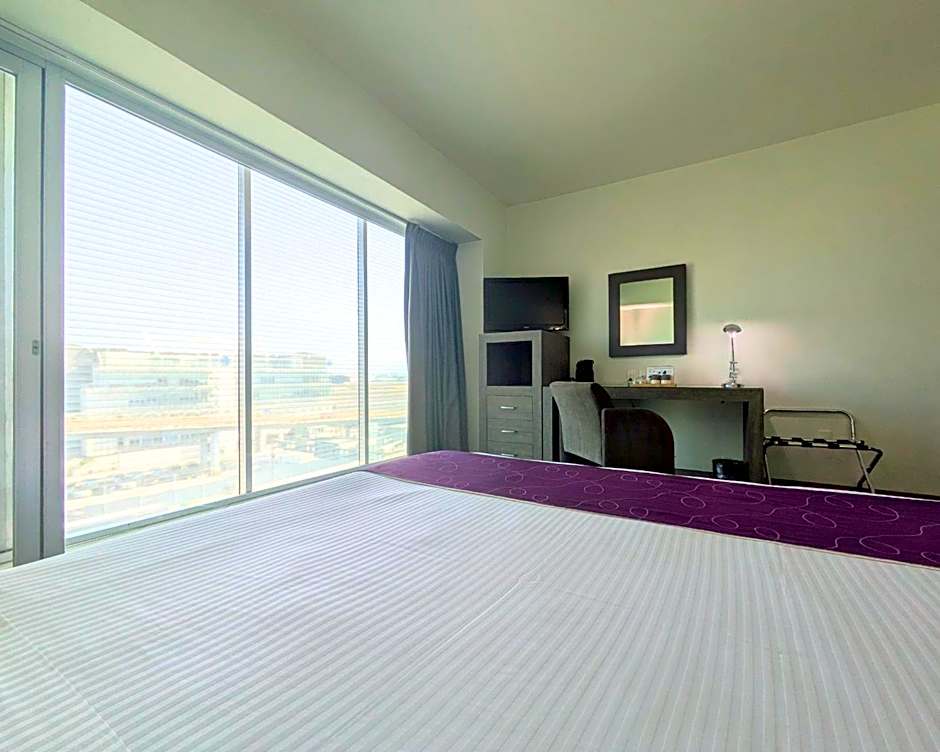 We Hotel Aeropuerto