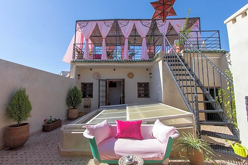 Riad Sanaa Rose