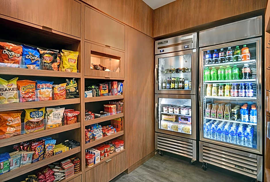 Fairfield by Marriott Inn & Suites Norfolk