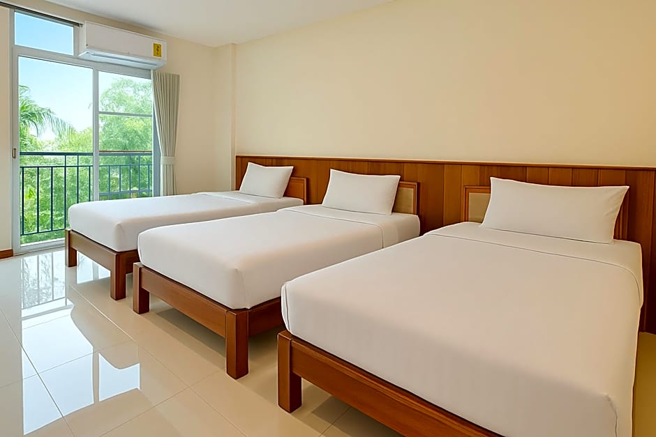 Photo 1 of 5 of Triple Room