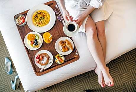 Premium Corner King Room