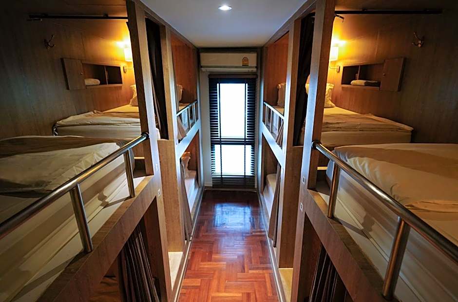 1 Person in 10-Bed Dormitory - Mixed — 13 fotoğraftan 1. fotoğraf