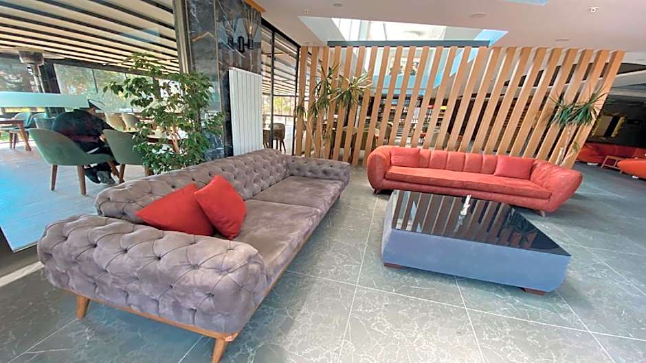 Zeynel Hotel