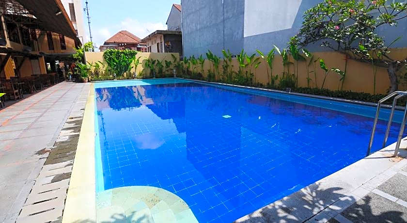 Grand Santhi Hotel