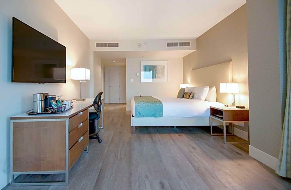 COAST COAL HARBOUR HOTEL by APA