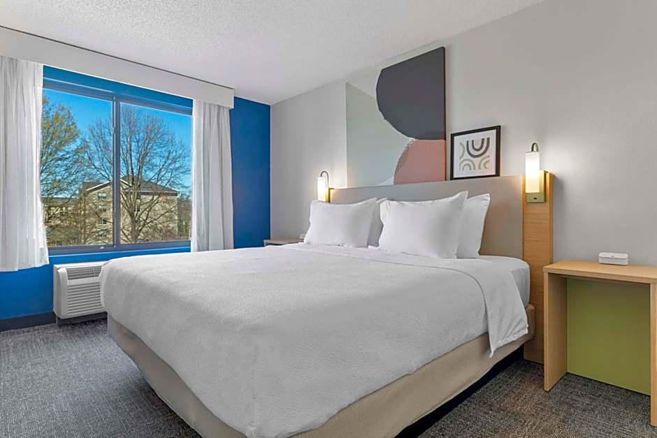 Spark by Hilton Greensboro